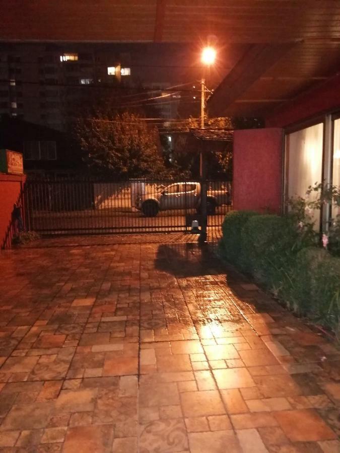 Posada Selva Negra テムコ エクステリア 写真
